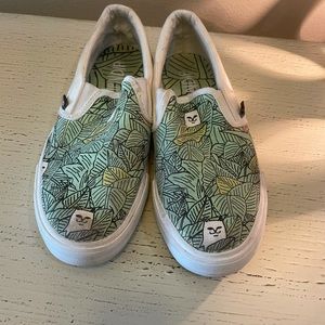 Rip n dip shoes size 9, gently used